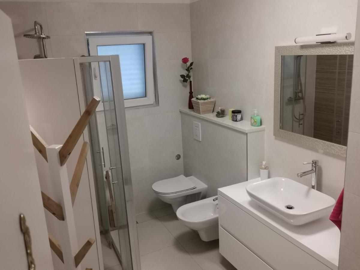 Petra Apartment Split Exteriör bild