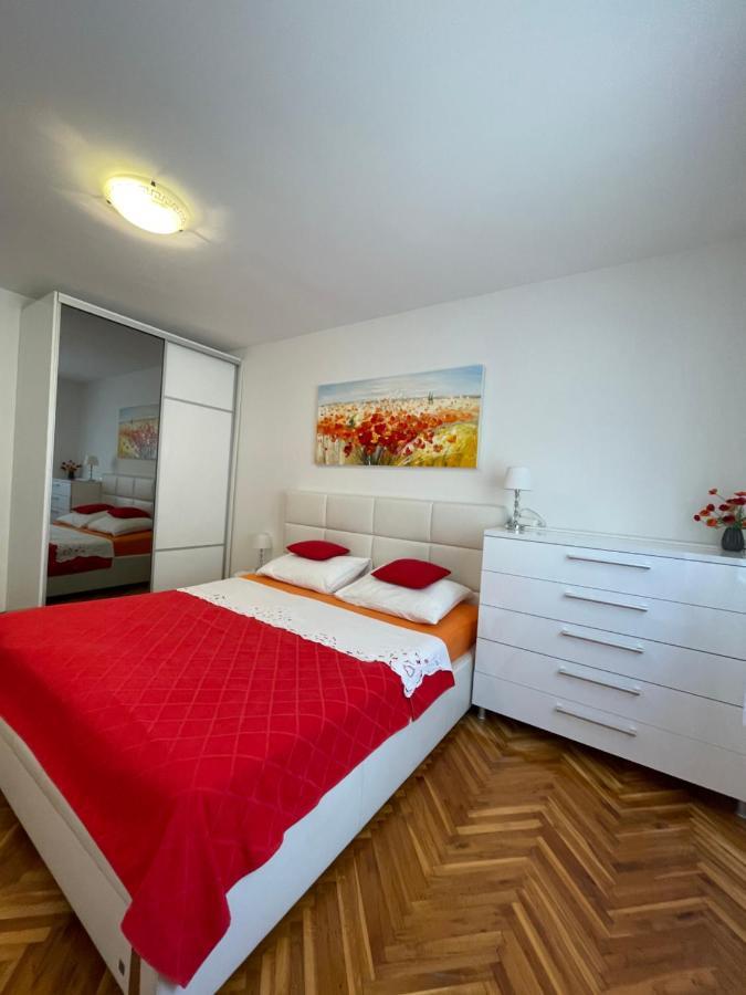 Petra Apartment Split Exteriör bild